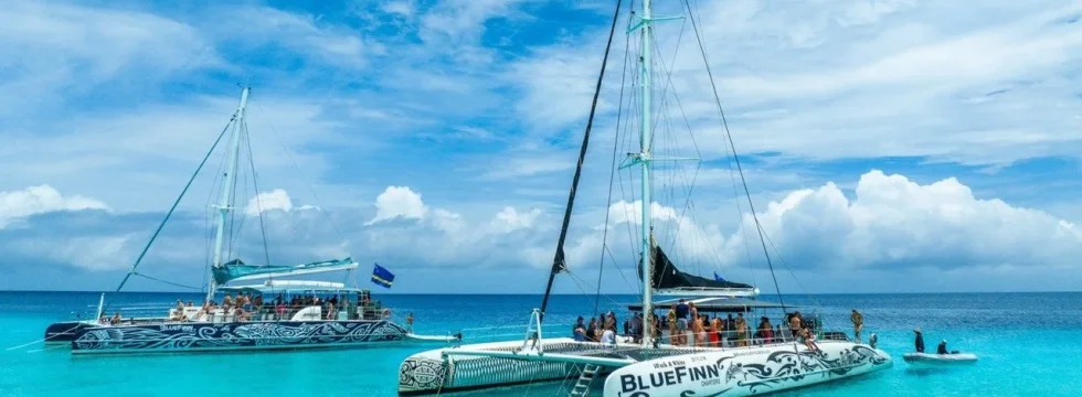 Fuik - Boat - on - waters