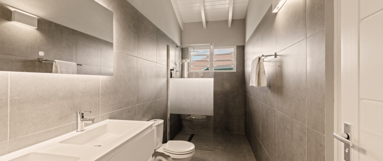 Badkamer deluxe bungalow.jpg